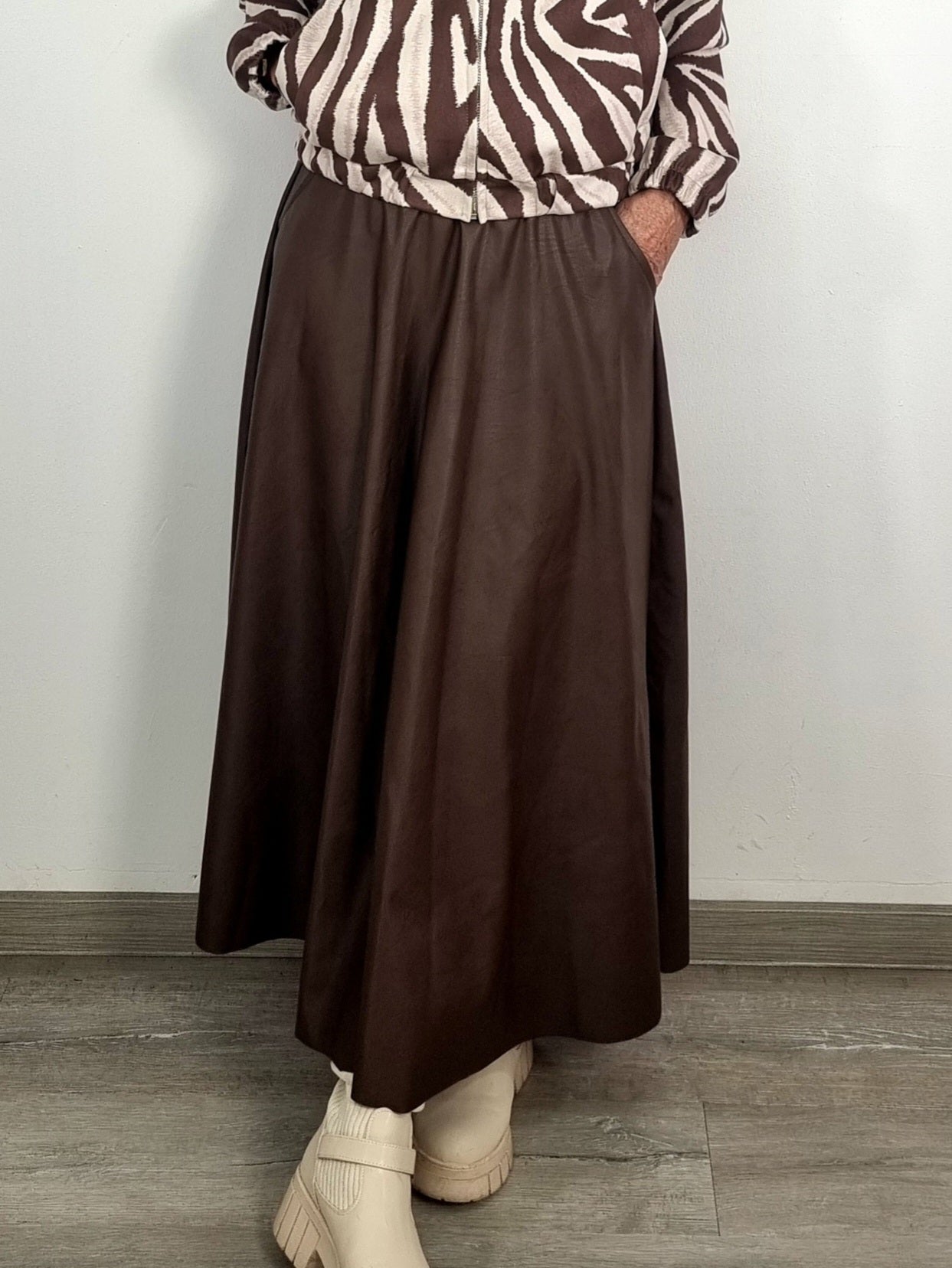 Eleganter A-Linien-Lederimitat-Rock Schoko